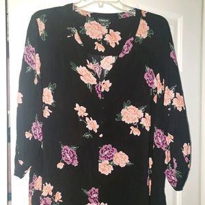 Torrid Floral Button-Front Quarter Sleeve Top